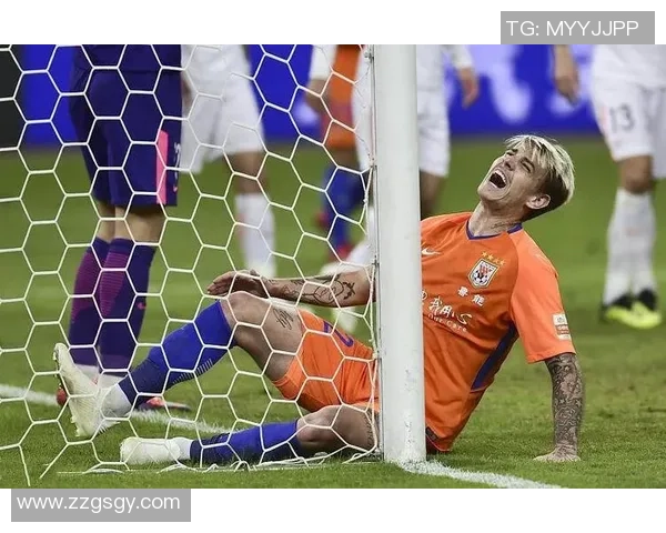 足球明星意外得知自己绰号背后的故事与球迷的热情反响 足球明星意外得知自己绰号背后的故事与球迷的热情反响